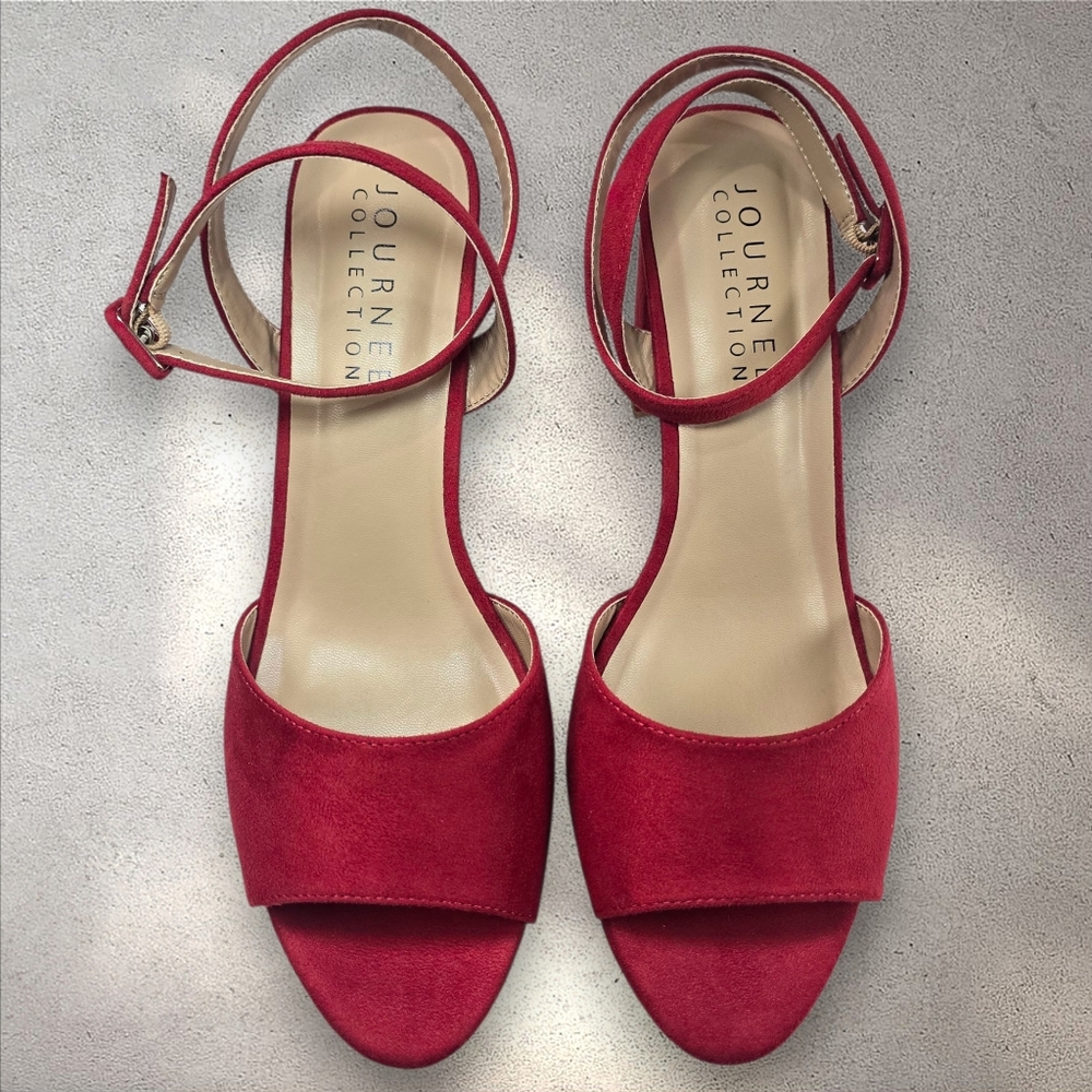 The Journee Collection Nairri Platform Strappy Sandals Size 10 - Picture 3 of 12